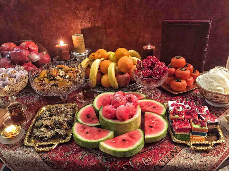 شب یلدا برای عروس چی می‌ برند؟